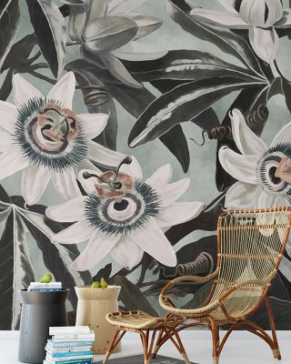 White Passiflora Green