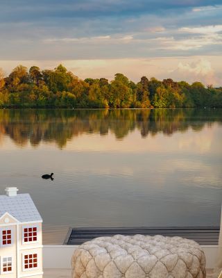 Lake Reflection Scenic Wallpaper