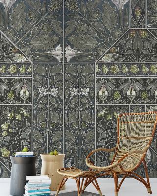 Serene Floral Mood Green Wallpaper