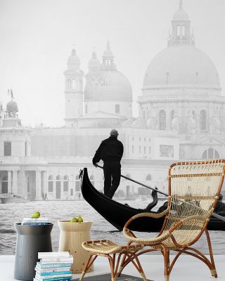 Gondola on Canal Grande Wallpaper