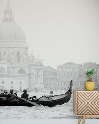 Gondola on Canal Grande Wallpaper
