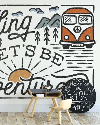 Adventurous White Wallpaper
