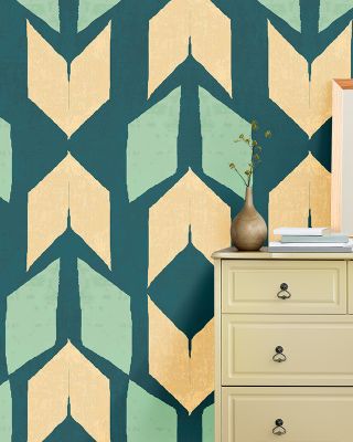 Outdoor Arrows Yellow on Green Wallpaper