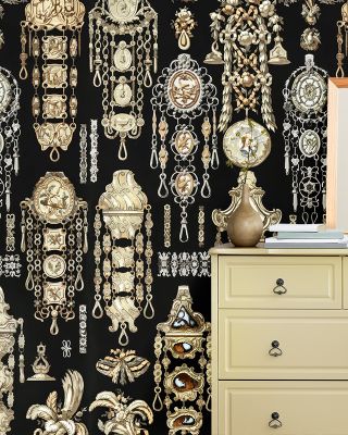 Antique Jewelleries Black Wallpaper
