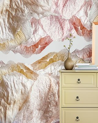 Kissing Flowers Wallpaper