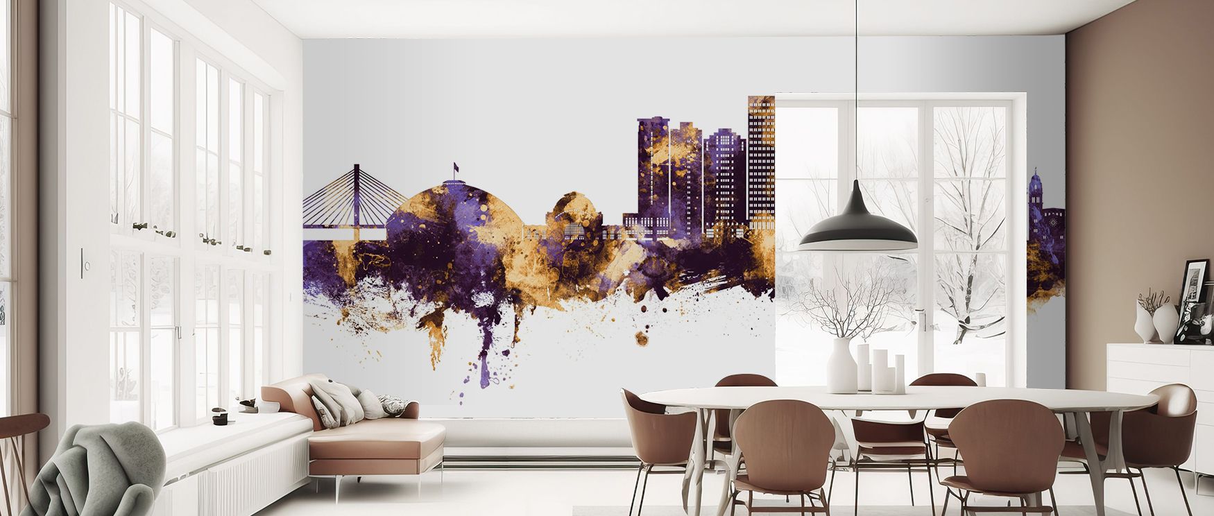 Negative sky frames silhouettes with generous air; Tacoma Washington Skyline Purple & Gold Wallpaper resists crowding. Living rooms feel open. Depth remains believable. Gold glints link the view. Texture stays visual. Structure reads elegant. The design f