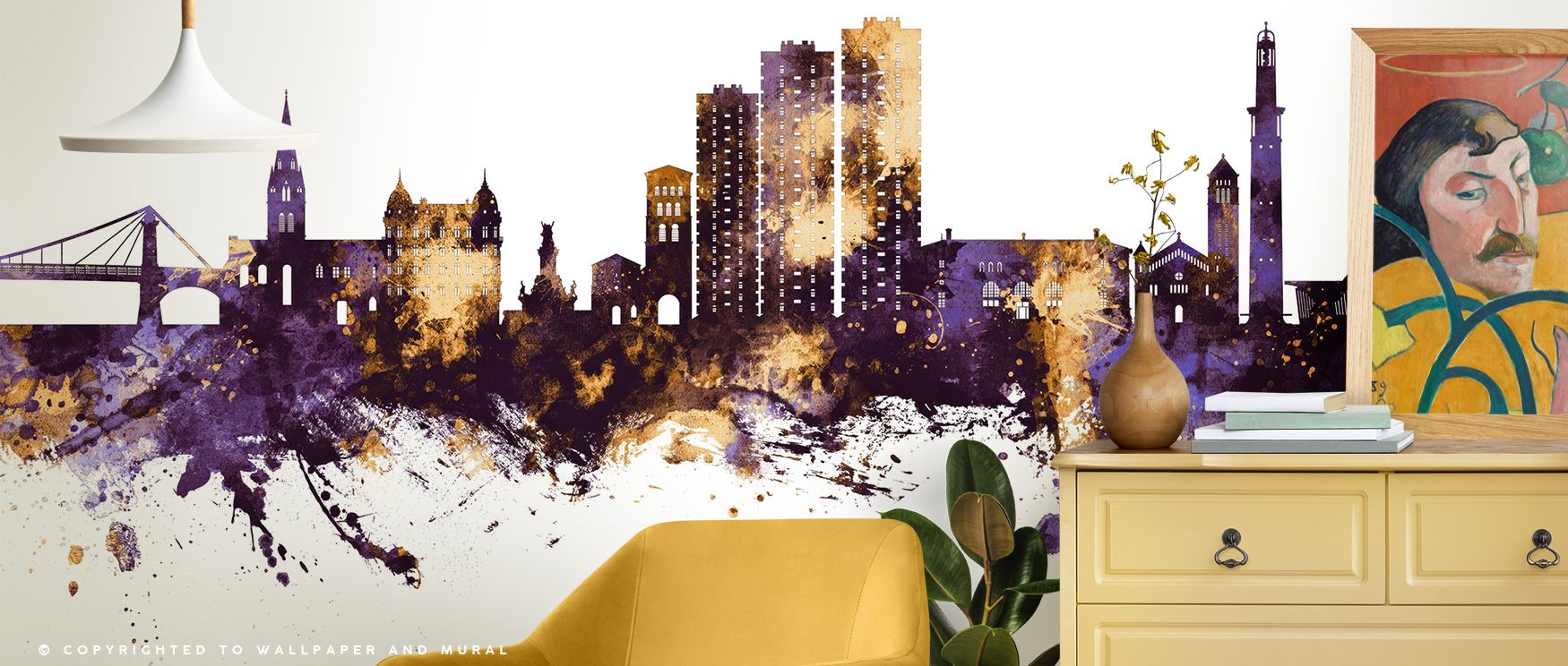 Grenoble Skyline Purple & Gold Wallpaper beams cultural presence, tones radiating luxury. Its imagery suits reflective rooms or lounges, uplifting mood naturally. The design thrives on rhythm, weaving sophistication into homes. It transforms interiors gra