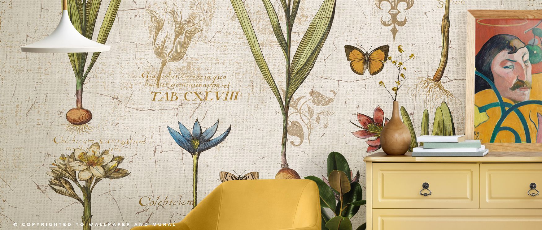 Refined rhythm carries through the Histoire Naturelle V v2 Wallpaper where motifs align with natural presence, enriching bedrooms or offices with calm atmosphere, surrounding interiors with artistry shaped by botanical elegance expressed softly. 
