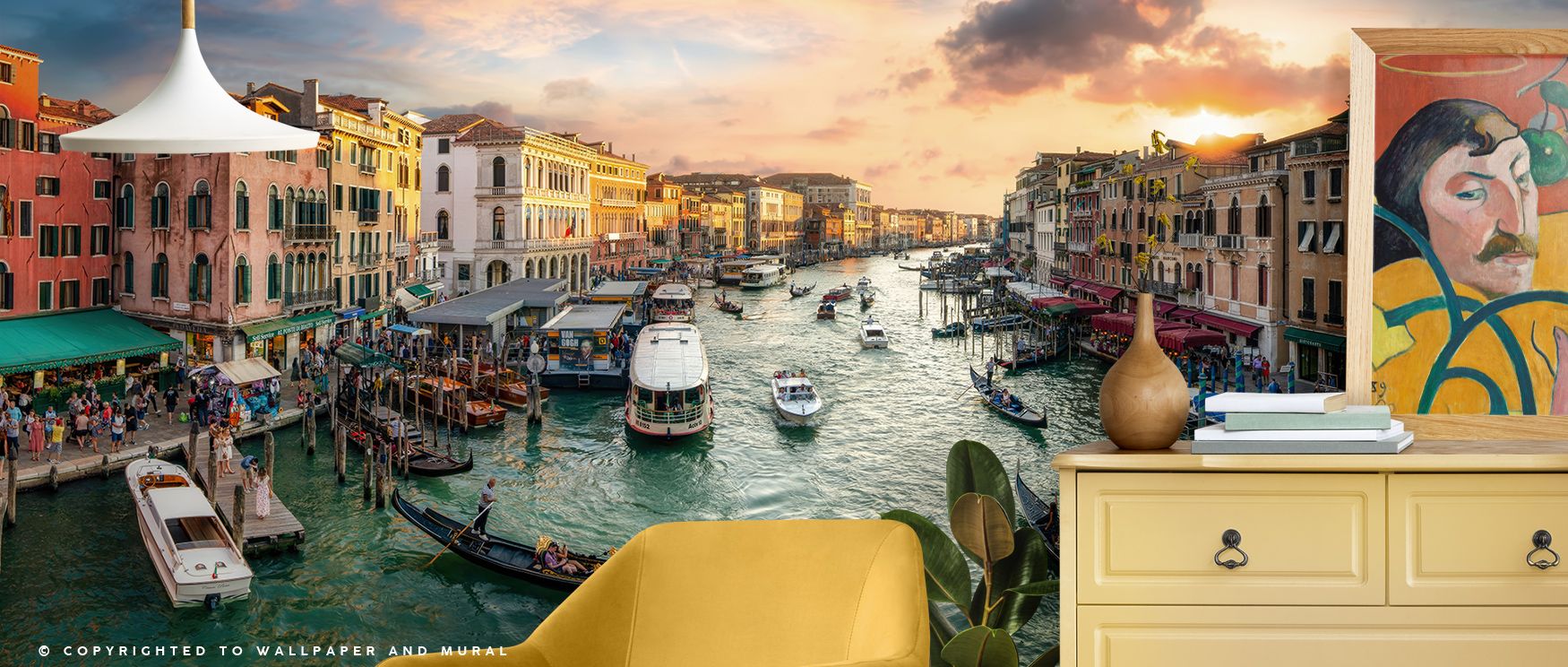 Grand Canal Sunset Wallpaper builds romantic calm, sunset tones painted across Venetian scenery. Living rooms or bedrooms glow with warm brilliance, refined charm, and luminous elegance, surrounding interiors with timeless artistry. 