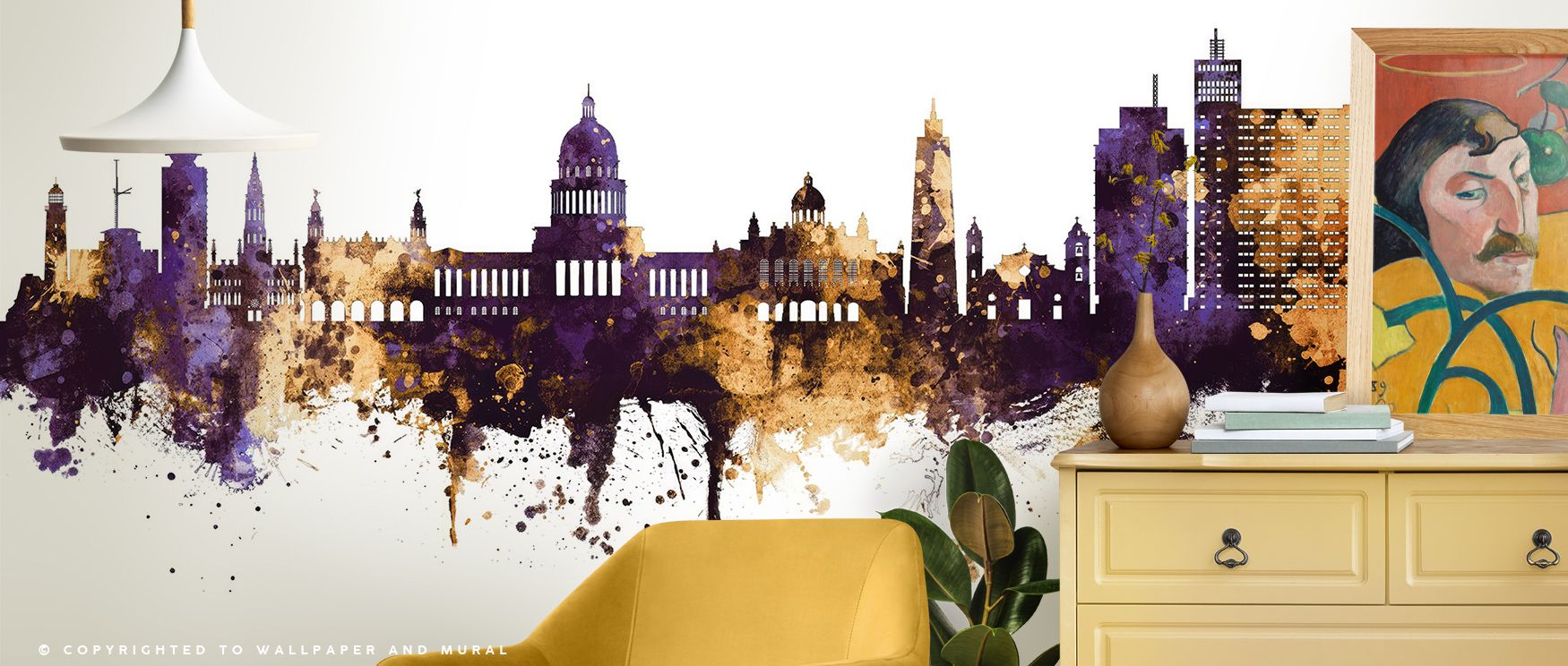 In Havana Cuba Skyline Purple & Gold Wallpaper, twilight tones merge with shimmering hues, creating atmosphere that feels bold yet refined. Its composition speaks of cultural pride, turning interiors into luxurious spaces. This design resonates with prese