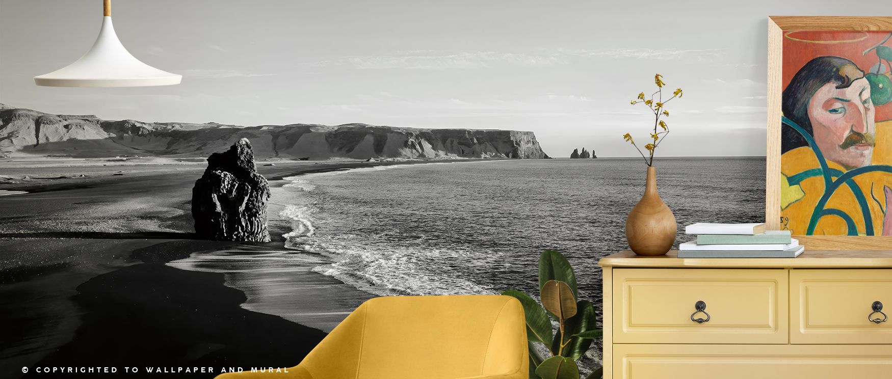 The moody beauty of Reynisfjara Wallpaper resonates through its interplay of shadow and gleam. Waves of silvery gray and onyx lend sophistication to contemporary interiors while retaining the essence of nature’s unrefined strength and quiet mystery. 
